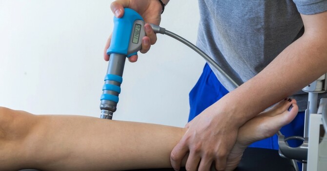 Shockwave Therapy for Sports Injuries: What You Need to Know image