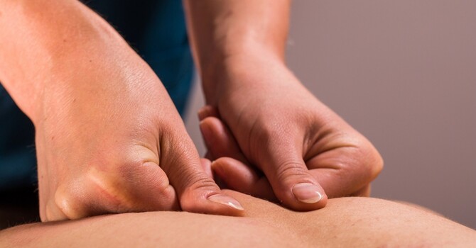 How Deep Tissue Massage and Physiotherapy Work Together for Effective Recovery