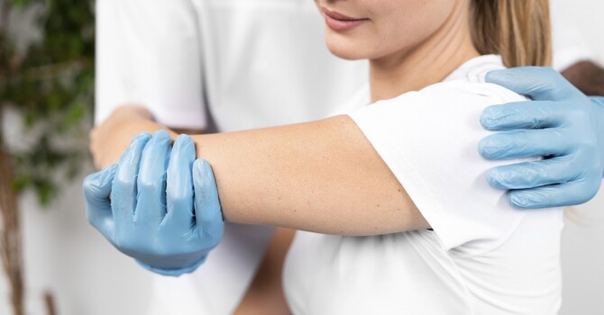 Combining Massage and Physio in Surrey for Injury Prevention